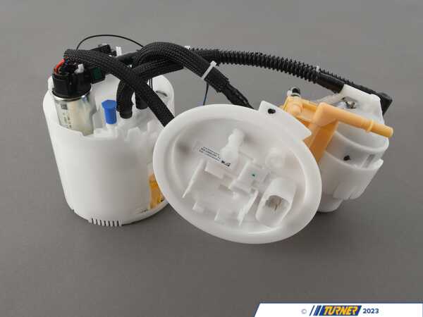 Genuine BMW Genuine BMW F9X Fuel Pump Delivery Unit - Right - 16117856997 16117856997