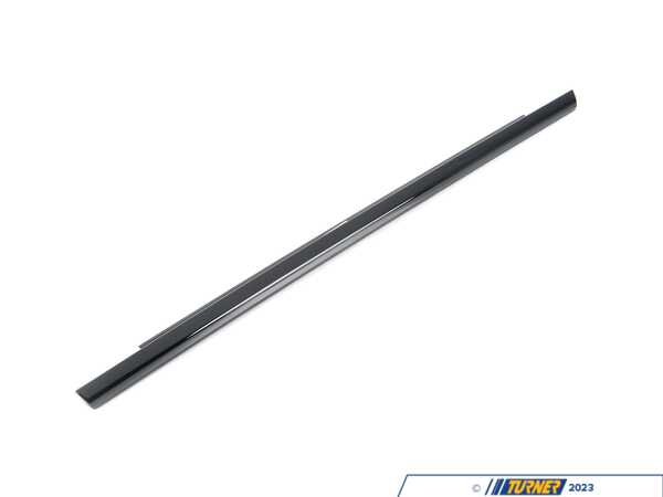 Genuine BMW WINDOW WELL STRIP, OUTER, DO 51357483139