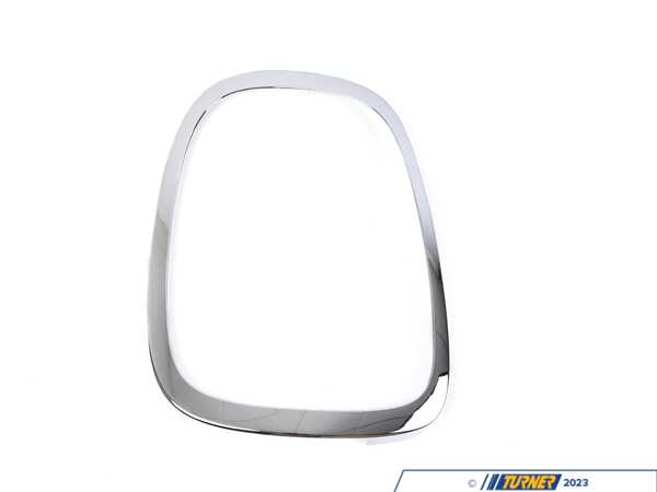 Depo Rear Tail Light Chrome Surround - Left 882-2504L-UD1 63217351431