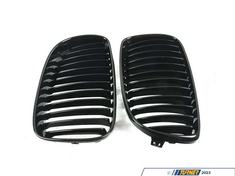 thumbnail image 2 of Gloss Black Kidney Grilles For BMW 1-Series E81 E82 E87 E88 2007-2013 (Facelift) 2 of 6