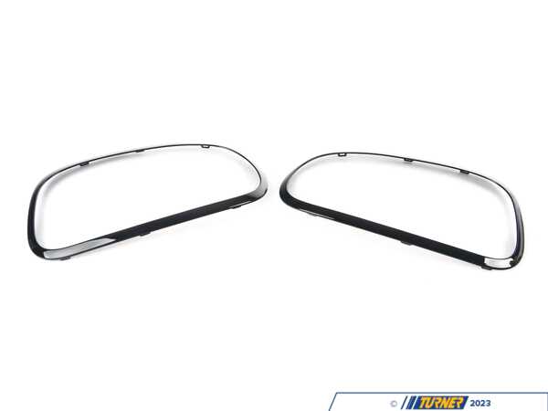 Bremmen Parts Taillight Trim Ring Gloss Black - Set  51132296301