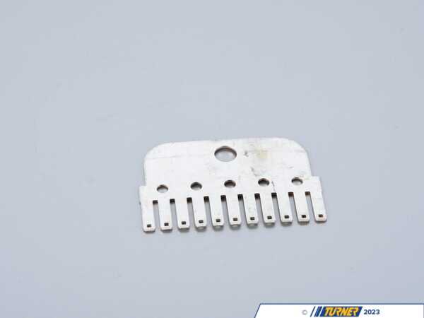 Genuine BMW Genuine BMW Comb Type Connector - 61138353736 61138353736