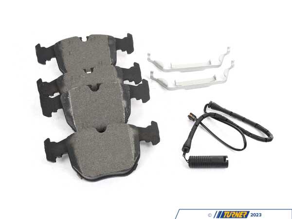 Bosch Bosch QuietCast Semi-Metallic Brake Pads - Front - BMW E39 530 540 M5, E38 740i/iL, E53 X5 BP681