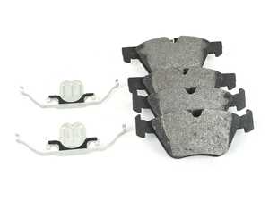 Bosch QuietCast Semi-Metallic Brake Pads - Front - BMW E82/88 128i