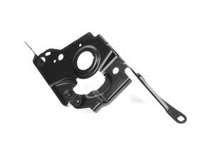 SIDE PANEL BRACKET, FRONT LE