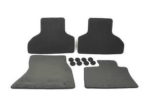 SET OF FLOOR MATS