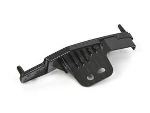 INSERT, BUMPER FRONT RIGHT