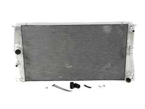 D088 Aluminum Radiator - 235i/335i/445i/M2 F chassis
