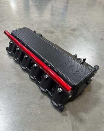 CSF BMW Gen 1 B58 Charge Air Cooler Manifold - Custom Finish - Thermal Black With Candy Red Fuel Rail  8300C