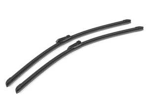 SET OF WIPER BLADES