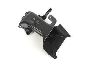 FRONT RIGHT BRAKE AIR DUCT