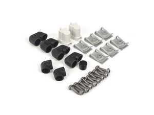 SET OF SCREWS
