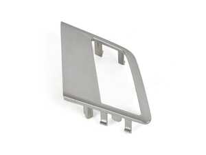 BLANKING PLATE, RIGHT