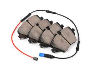 Akebono Ultra-Premium Ceramic Disc Brake Pads - Front - 330i, 330ix
