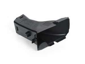 FRONT RIGHT BRAKE AIR DUCT