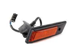 Genuine BMW Side Marker - right - E34 525i 530i 535i 540i M7