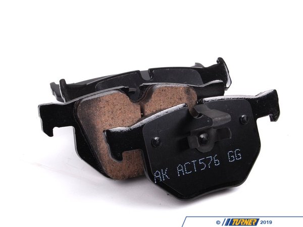 Akebono Akenbono Rear Euro Ceramic Brake Pad Set -- E60 E61 EUR1042