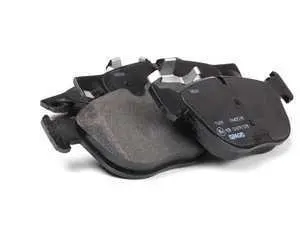 OEM Pagid Front Brake Pad Set - E70 E71 F15 F16