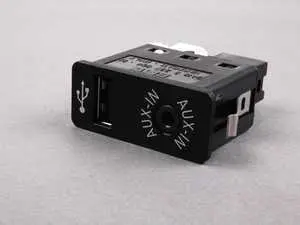 Genuine BMW USB And Auxiliary Input Socket