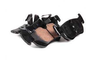 Akebono Rear Euro Ceramic Brake Pad Set -- E9X E84 E87