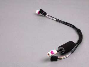Genuine BMW Wires For Aux And Usb 385mm - E90,E92,E93