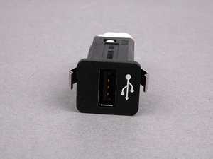 Genuine BMW USB Socket - E91 E92 F10 E82 E90 E71 E88 E84 E93 E70