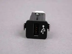 Genuine BMW USB Socket - E91 E92 F10 E82 E90 E71 E88 E84 E93 E70