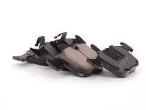 Akebono Front Euro Ceramic Brake Pad Set -- E39 E38 E53