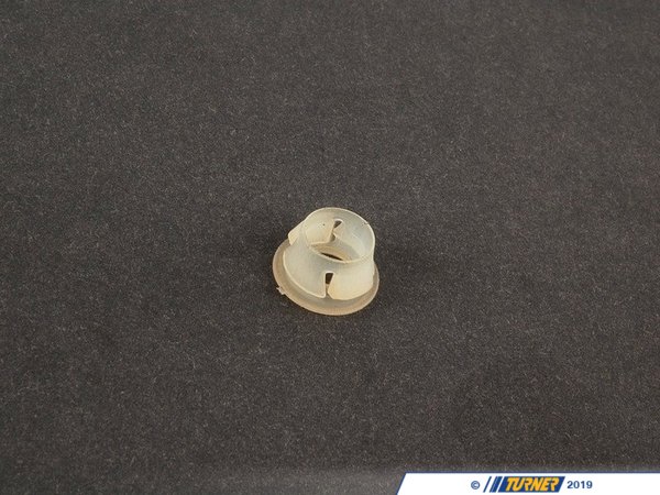 Genuine BMW Genuine BMW Grommet - 51131934160 - E34,E38,E39,E65,E34 M5,E39 M5 51131934160