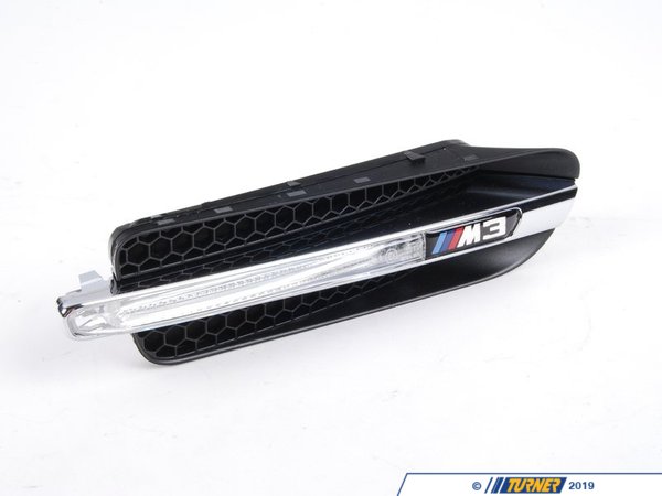 Genuine BMW Genuine BMW Side Fender Grille Assembly - Right - BMW E90 M3 51138046448
