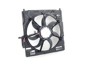 Genuine BMW Electric Fan Assembly - With Housing - E70 X5 xDrive30i xDrive48i
