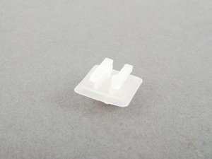 Bracket Plug Connection - White