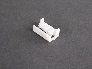 Genuine BMW Fixing Clamp Right Natur - 51138189020 - E46