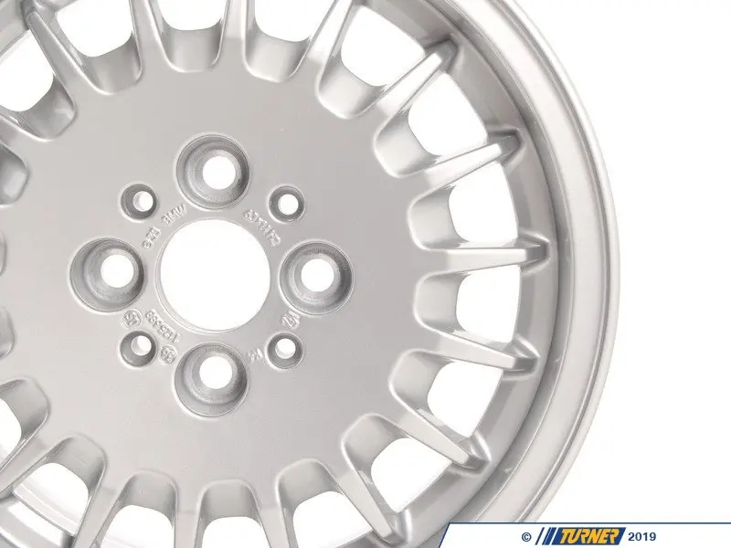 BMW 635CSIミニカー タイヤPirelli ロゴ付き BMW 635CSIミニカー タイヤPirelli ロゴ付き最 安値
