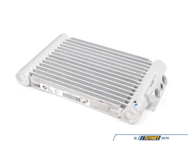 Genuine BMW Genuine BMW Engine Oil Cooler - 17217618360 - F30,F32,F33,F34,F36 17217618360