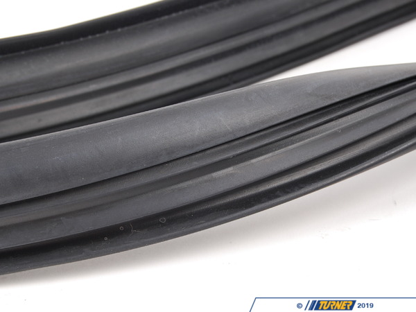 URO Windshield Seal 51317440104