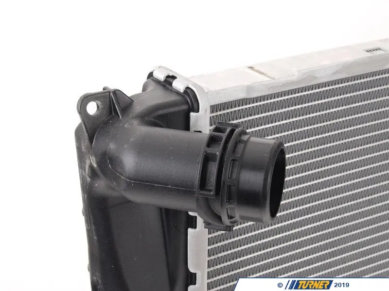 まる 17112283468 - Genuine BMW Radiator - E9X M3 | Turner Motorsport