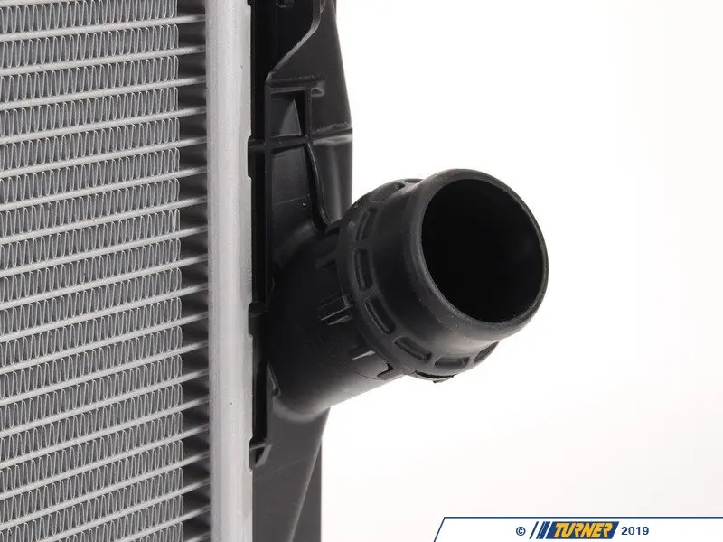 ( *´꒳`* ) BMW Radiator 17117625460