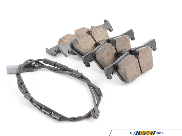 Akebono Akebono Rear Euro Ceramic Brake Pad Set -- F30 F22 EUR1613