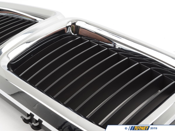 Genuine BMW Genuine BMW Trim Grille Center 51131964863 - (NO LONGER AVAILABLE) 51131964863