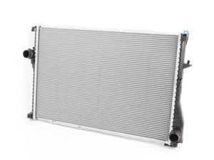 OEM Nissens Radiator - E39 540i M5 E38 740/750 (09/1998+), E52 Z8 & Z8 Alpina 