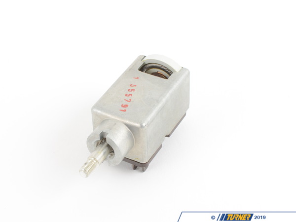 Genuine BMW Genuine BMW Light switch - E24 633CSi, E12, E21 320i 61311355791