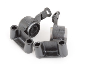 Lower Control Arm / Wishbone Bushing With Bracket - Set