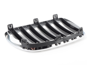 Front Grill - Left - Graphite Metallic - E83