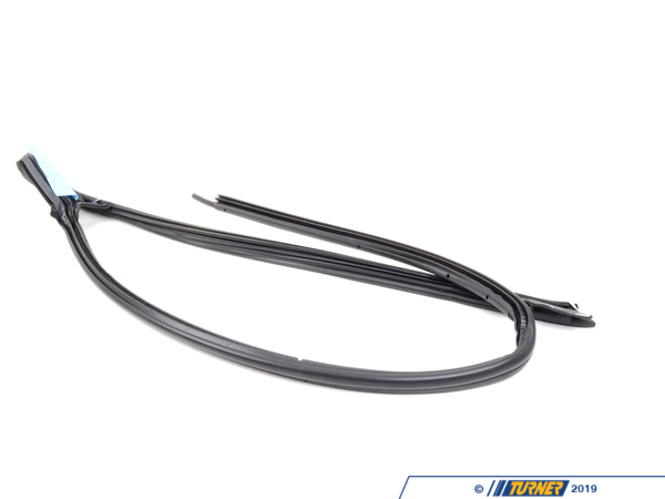 Genuine BMW Genuine BMW Door Weatherstrip Right - 51333420704 - E86 51333420704