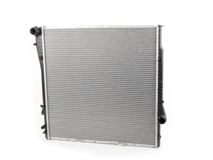 E53 X5 4.4i, 4.6is, 4.8is OEM Behr Radiator