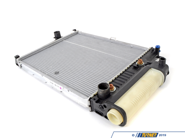 Nissens BMW 520 I/ 525 I/ AUT/ AC RADIATOR 17111468469