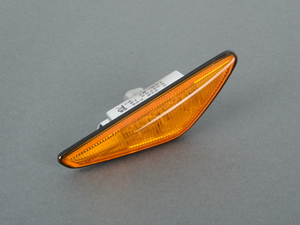 Genuine BMW Amber Fender Side Marker - Right - E46 325Ci 330Ci