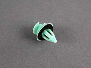 Genuine BMW Clip With Seal Ring Gr?N - 51418247000 - E38 - gruen