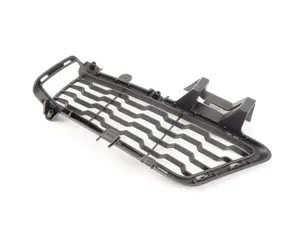 Genuine BMW Bumper Grille - Left - F30 328i 335i 328i xDrive 335i xDrive ActiveHybrid 3